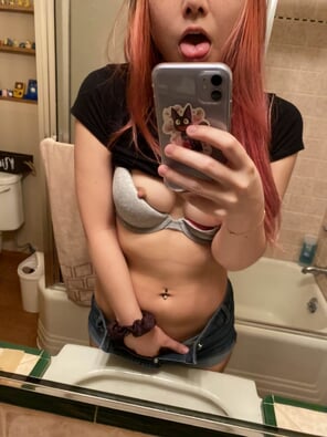 amateur pic Cute Asian webslut Lauren